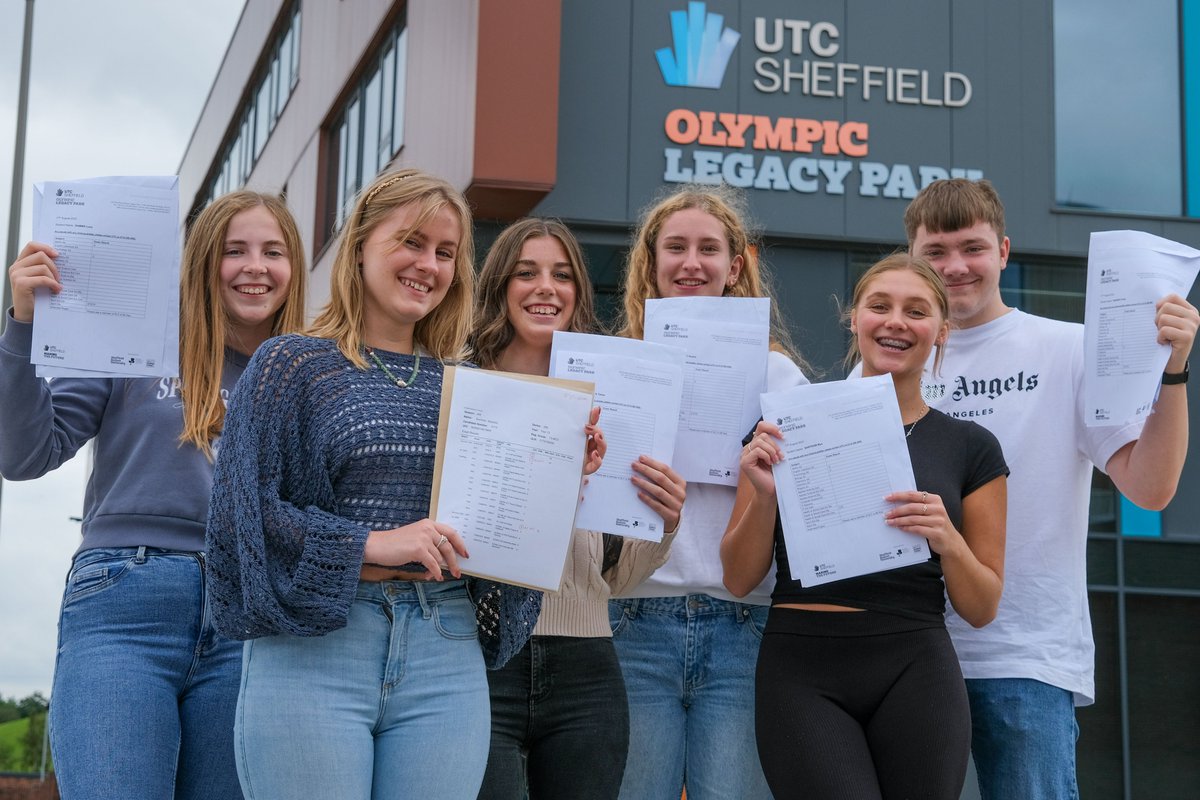 Lots of smiling faces at UTC today!

Congratulations to all our students who received their results today! We’re so proud of all your hard work.

We have students going on to some fantastic destinations, including prestigious universities and degree apprenticeships.