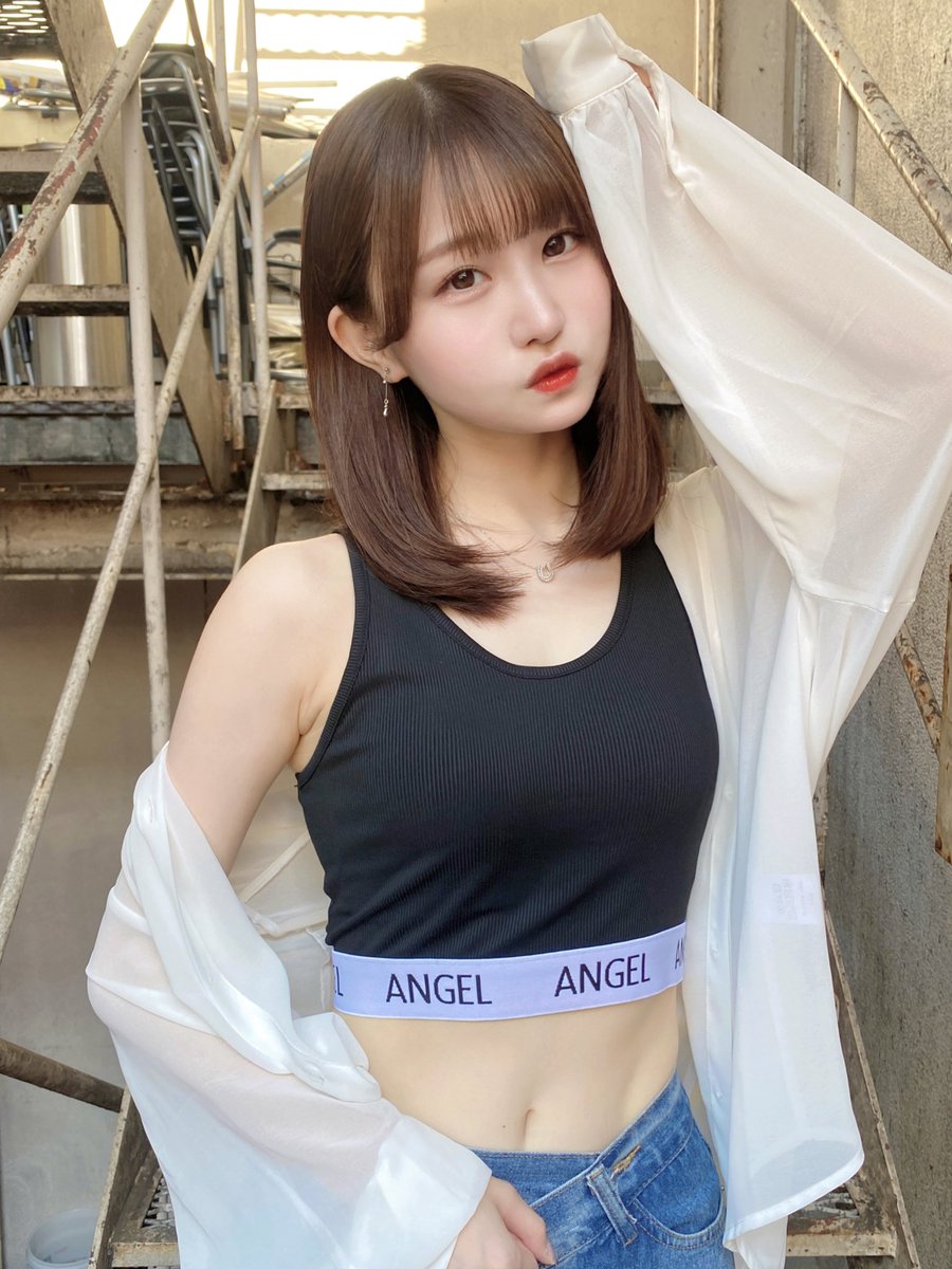 164cm46kgアイドル、胃下垂です。