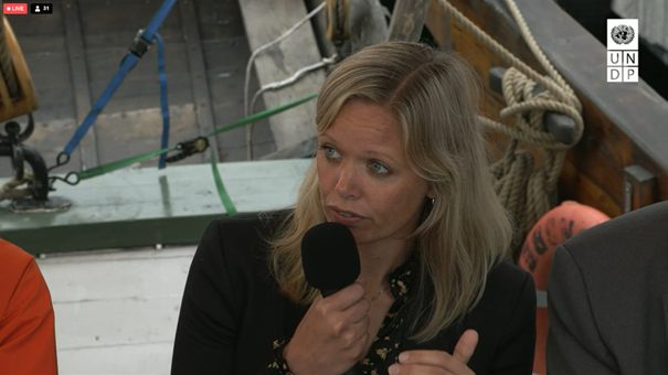FNsambandet's tweet photo. Toppmøte om #FN på #arendalsuka2023 @CatharinaBu: Vi trenger alle – land og FN-organisasjoner – å samles rundt ett FN. Da trenger FN mer kjernestøtte. Vi må heller ikke ta for gitt barnetroen på multilateralisme, fordi denne er truet internasjonalt. @GeirOPedersen https://t.co/Qpcgq8RGmY