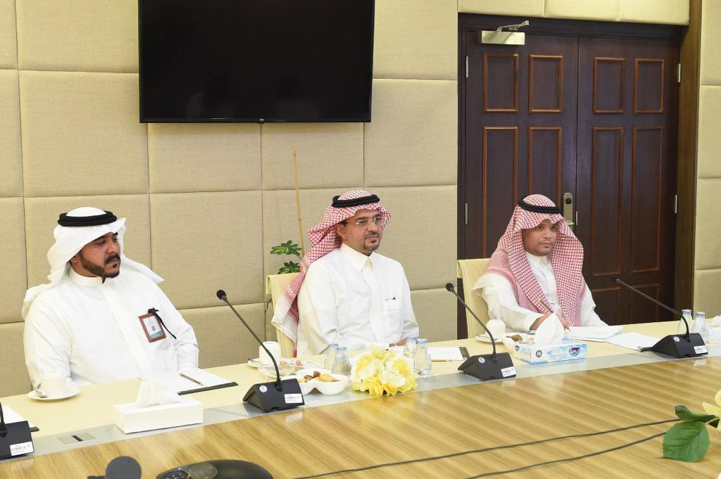 RCJY_Jubail's tweet photo. التقى الرئيس التنفيذي بالإنابة
 أ.د. فادي الفياض
صباح اليوم ،المدير العام التنفيذي لمينائي الملك فهد الصناعي والجبيل التجاري
أ. حسين الأنصاري
 @KFIPJPort @JubailPort 
حيث جرى خلال اللقاء بحث ومناقشة تنسيق الأعمال المشتركة لخدمة القطاع الصناعي بمدينة #الجبيل_الصناعية . https://t.co/GSMpzkRPx0