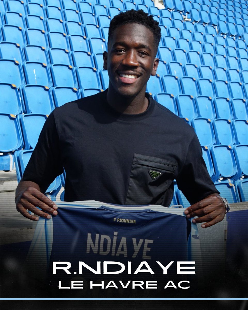 Ostricitude's tweet photo. Le Havre AC 🎣
• Rassoul Ndiaye 🇸🇳 (2001)
• Arouna Sanganté 🇸🇳 (2002) https://t.co/6vxjaVvidt