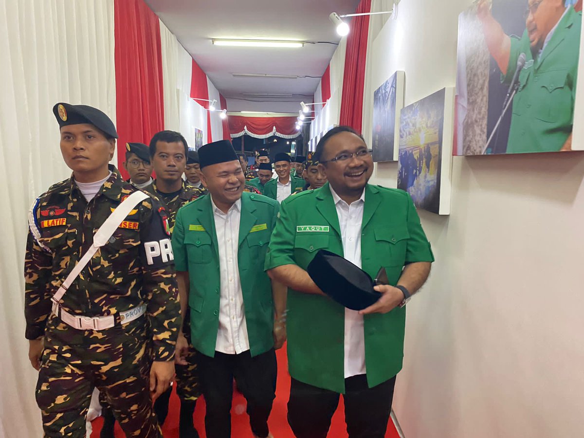 Ketua Umum PP GP Ansor, H. Yaqut Cholil Qoumas hadir dilokasi malam Tasyakuran Kemerdekaan Republik Indonesia ke 78 dan Harlah 89 GP Ansor #Harlah89GPAnsor