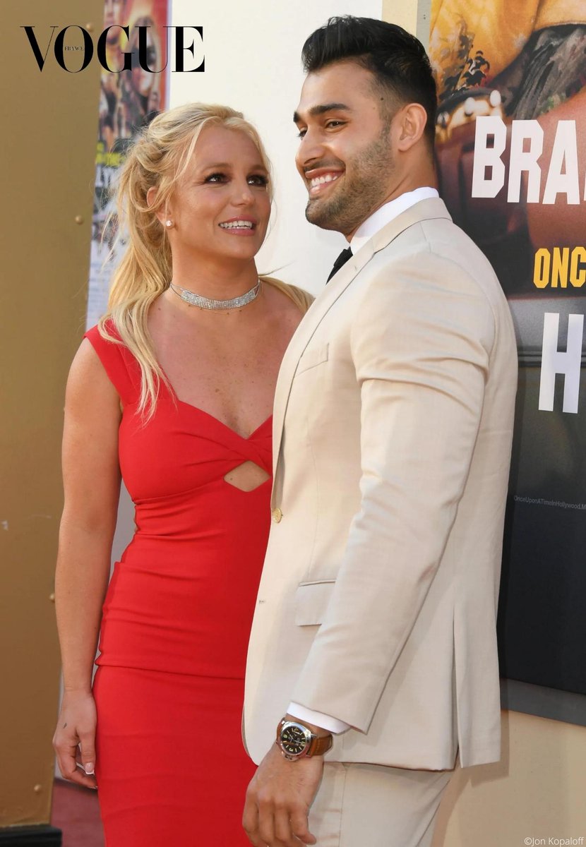 VogueFrance's tweet photo. .@britneyspears et Sam Asghari se seraient séparés selon plusieurs sources. Ils s’étaient mariés lors d’un mariage intimiste en juin 2022. Plus d’informations ici :
#BritneySpears #BritneyandSam
📌 https://t.co/8QSV9yJo7v
© Jon Kopaloff https://t.co/gEngEAvD55