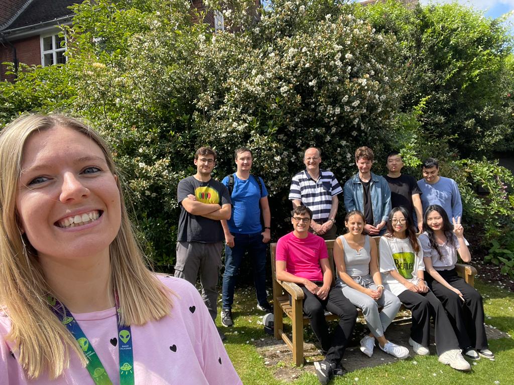 Group selfie at winterbourne house @jaimemarieprice <a href="/WilgnerS/">Dr Wilgner (Will)</a> <a href="/BDong_/">Bo Dong</a> <a href="/DanButlerChem/">Dan Butler</a> <a href="/Alex_GreenChem/">Alex Green</a> <a href="/Gardner_Dom4/">Dominic Gardner</a>