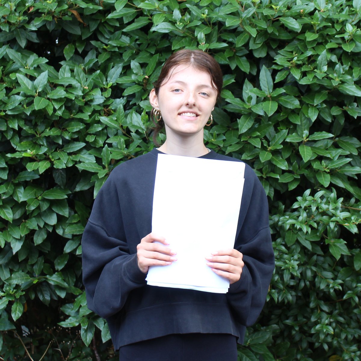 Jess achieved fantastic results of A* A A and B in the EPQ and is now off to read Economics and Industrial Organisation at the @uniofwarwick. Congrats, Jess!