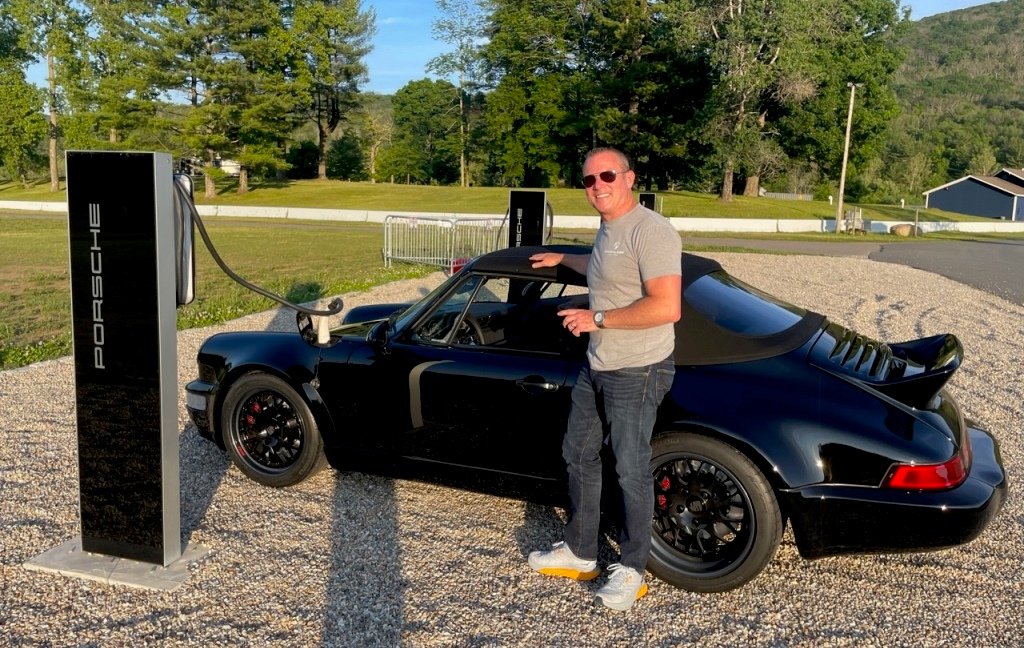 ⚡️Boutique Porsche 911 EV conversion company Sacrilege Motors signed a partnership with powertrain supplier UK’s Fellten based in Bristol.

<a href="/SacrilegeMotors/">SacrilegeMotors</a> <a href="/FelltenSystems/">Fellten</a>  #conversion #Porsche911 

Read more⤵️
🔗electricmotornews.com/gb/veicoli-eco…