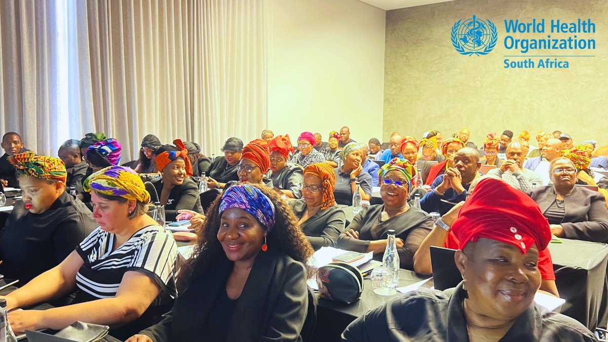 WHOSouthAfrica's tweet image. 🗣️&quot;𝑊𝑎𝑡ℎ𝑖𝑛𝑡’ 𝑎𝑏𝑎𝑓𝑎𝑧𝑖, 𝑤𝑎𝑡ℎ𝑖𝑛𝑡’ 𝑖𝑚𝑏𝑜𝑘𝑜𝑑𝑜&quot;

As @WHOSouthAfrica joins South Africa 🇿🇦 in celebrating #WomensMonth

📸acknowledging these #mbokodos for the roles they play in improving &amp;amp; ensuring #HealthForAll 

📍Mpumalanga, #Cholera Preparedness Training