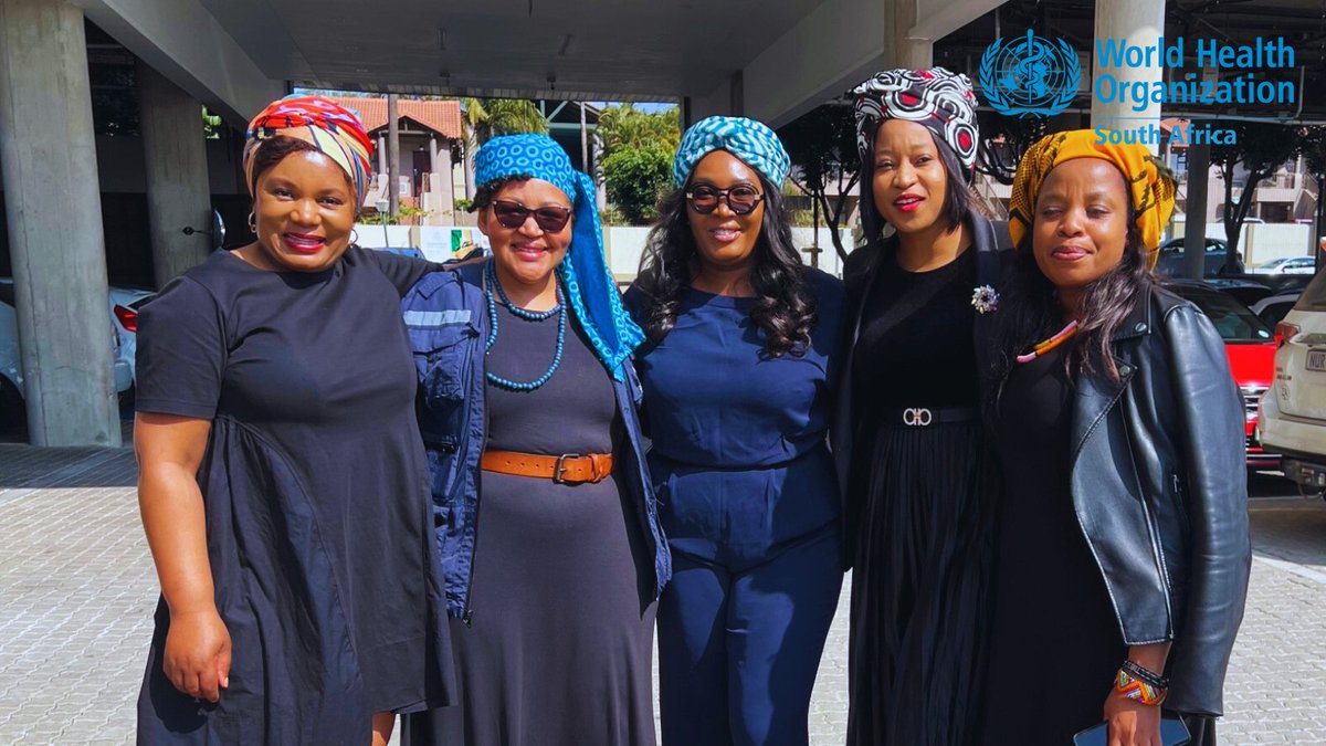 WHOSouthAfrica's tweet image. 🗣️&quot;𝑊𝑎𝑡ℎ𝑖𝑛𝑡’ 𝑎𝑏𝑎𝑓𝑎𝑧𝑖, 𝑤𝑎𝑡ℎ𝑖𝑛𝑡’ 𝑖𝑚𝑏𝑜𝑘𝑜𝑑𝑜&quot;

As @WHOSouthAfrica joins South Africa 🇿🇦 in celebrating #WomensMonth

📸acknowledging these #mbokodos for the roles they play in improving &amp;amp; ensuring #HealthForAll 

📍Mpumalanga, #Cholera Preparedness Training