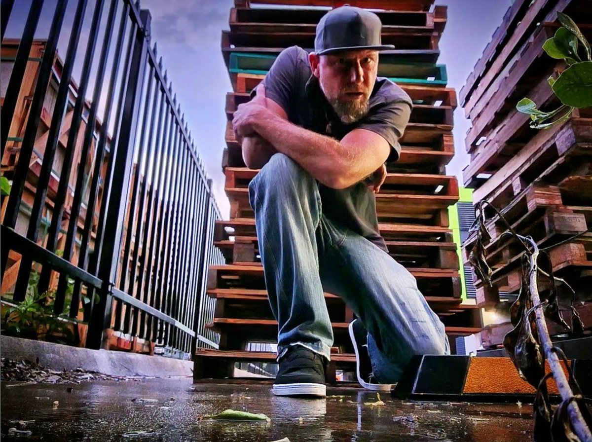 Illustrate_Mag's tweet photo. Check this out @Illustrate_Mag | The Independent Music Magazine #musicmagazine #musicnews #feature #illustratemagazine #sustainablecurator: Synthwave Metal by #SLATZ: Review - https://t.co/mQI9oLjCYu https://t.co/g0cXKYJ7uT