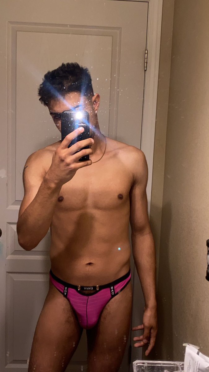 real2realcaleb's tweet photo. 22 / Single!! / WA State / https://t.co/V5hneWk1lk https://t.co/MPQ3ZbQvnA