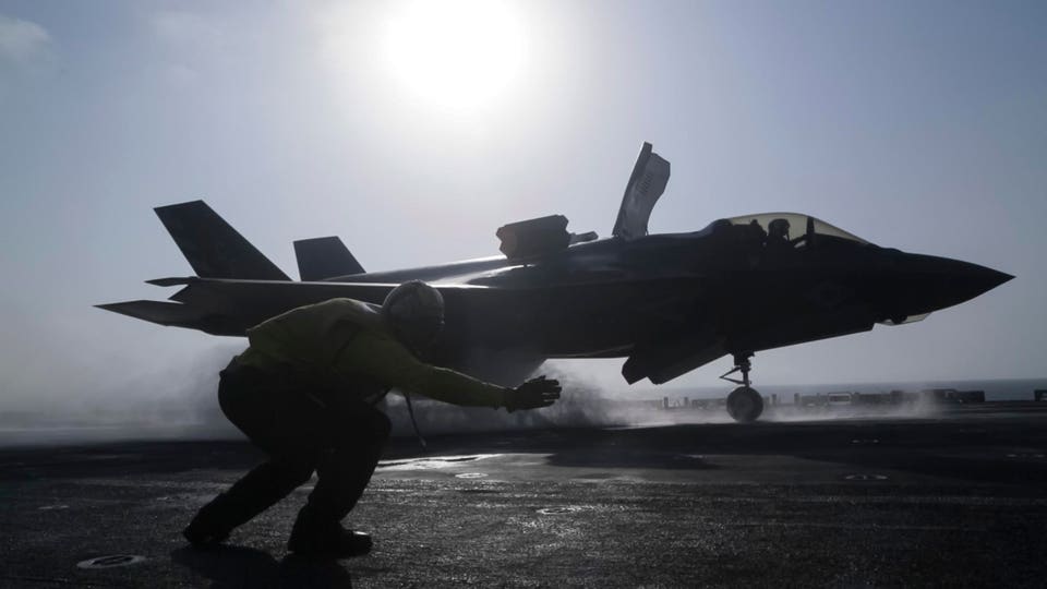ManagementStoic's tweet photo. F-35 Lightning II: How Culture Tames Complexity #leadership #management 
https://t.co/e22XLQFsGc https://t.co/aVGt6UJBFM