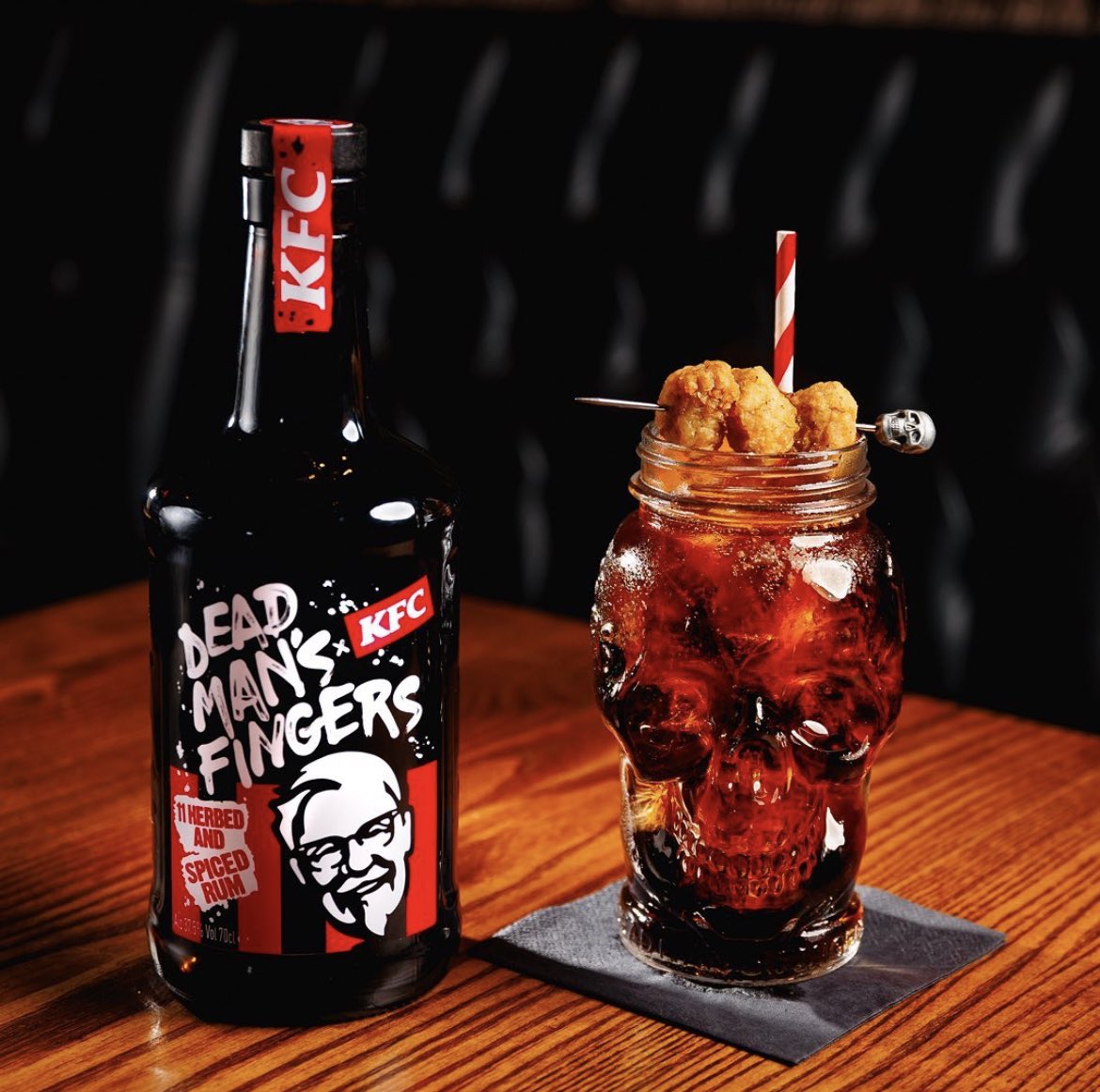 All_Things_New_'s tweet photo. Dead Man’s Fingers x KFC! 👀 Available for pre-order via the link on their page… @deadmansfingers @KFC_UKI #deadmansfingers #kfc #rum #spicedrum #kentuckyfriedchicken #wellthisisnew https://t.co/7zP5unxpYt
