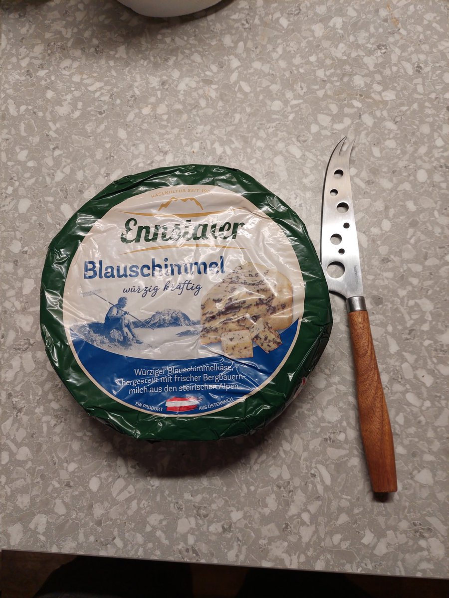 Kad netīšām iemaldies Vecumnieku pārtikas veikalā, kur dala pērles. Termiņš pēc 2 nedēļām. No otras puses-tāpat jau sapelējis, ko tur zaudēt. 🤷‍♀️