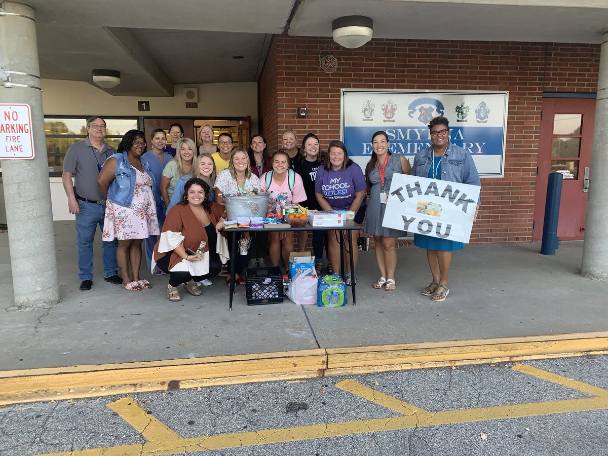 SmyrnaWildcats's tweet photo. Smyrna supports our bus drivers and we’re ready for our students to return on Friday! #SmynaProud #OurHouse #4Houses1Family #BusDriversRock https://t.co/KBUDGart2B
