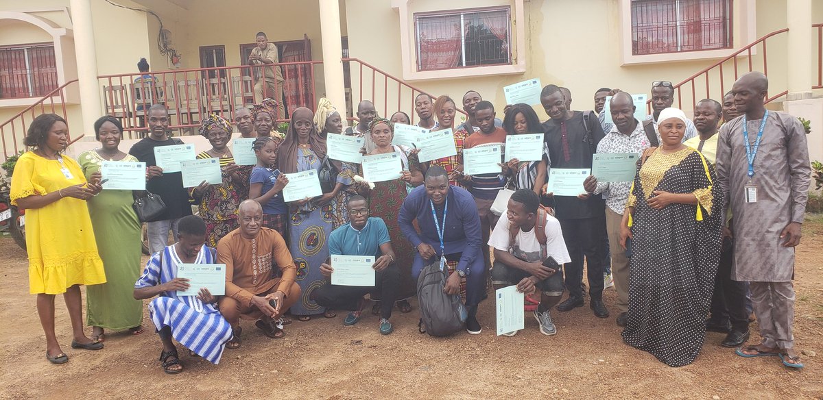 #INTEGRA_Guinée a permis à une 60taine de bénéficiaires:  #coopératives,#GIE, #TPME  des régions de #NZérékoré et #Faranah  d'acquérir des connaissances sur l'orientation commerciale de leurs produits, les notions de qualité/certification/emballages et éducation financière.