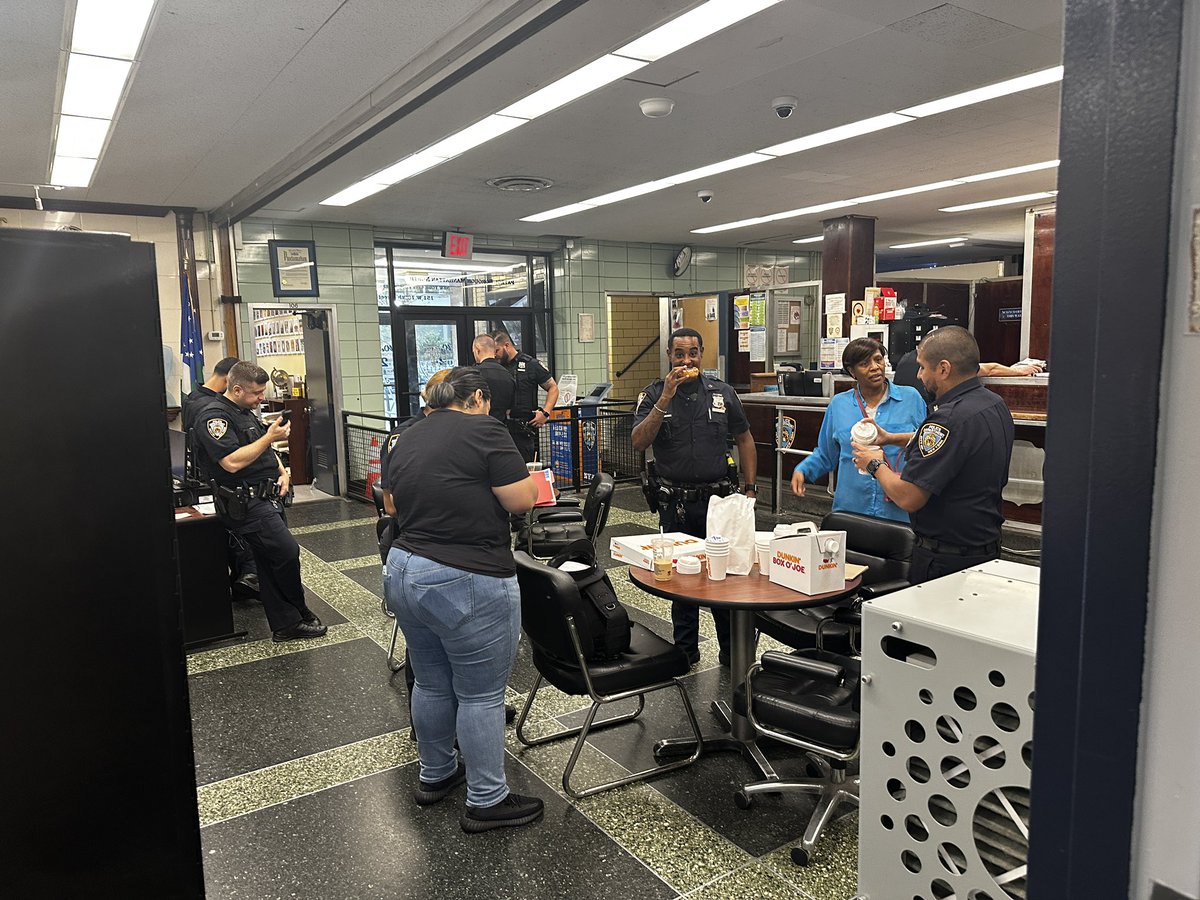 Here at the 24th Precinct, sharing the benefits of Firstnet to our NYPD Family <a href="/judy_cavalieri/">Judy Cavalieri</a> <a href="/VitaliyZ17/">Vitaliy</a> <a href="/brandonfulling2/">Brandon Fullington</a> <a href="/angels_candie/">yessenia santiago</a> <a href="/FirstNet/">FirstNet, Built with AT&T</a> <a href="/ATT/">AT&T</a> <a href="/NYPDCommAffairs/">NYPD Community Affairs</a> thanks for having us