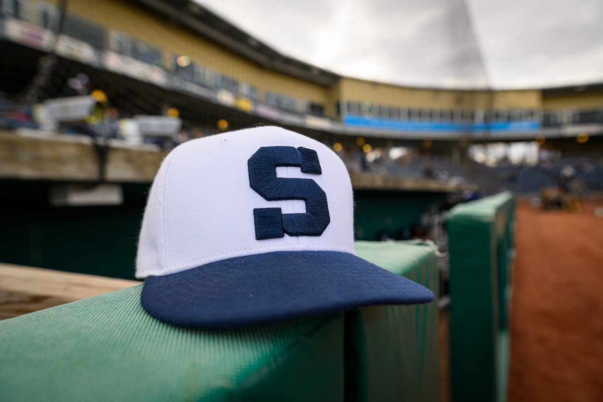 We are hiring new student managers for the 2023-24 season! Check out the link below to apply for one of our five positions!

➡️ bit.ly/3YD9S5G

#WeAre