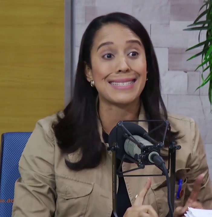 Si tienes un mal día, recuerda que Yadira tiene un esposo 👍🏽