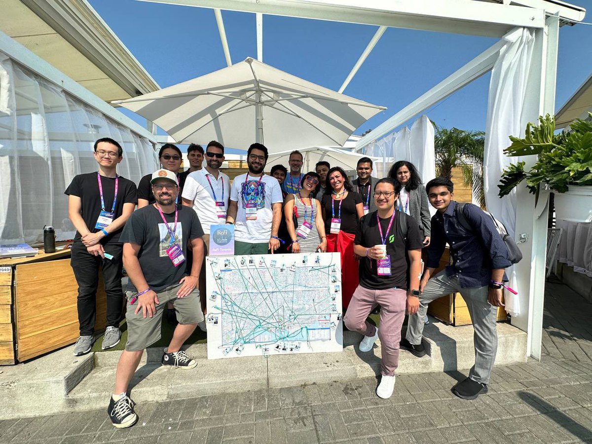 Refitoronto tweet media