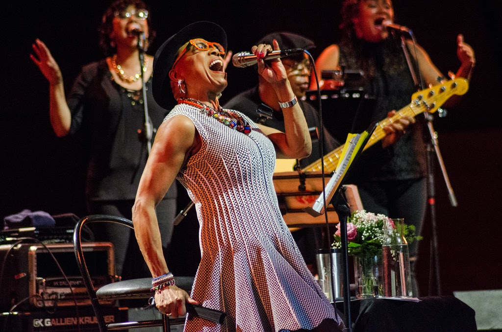 🎷📆 Triple Grammy winner Dee Dee Bridgewater @ddbprods headlines the Silver Spring Jazz Festival on Sept. 9 at Veterans Plaza! From 3-10 p.m., enjoy free jazz, a beer garden & more. Dee Dee takes the stage at 8:30 p.m. Join us! 🎶 👉 ow.ly/pLPA50PA25v 🎤🎉
