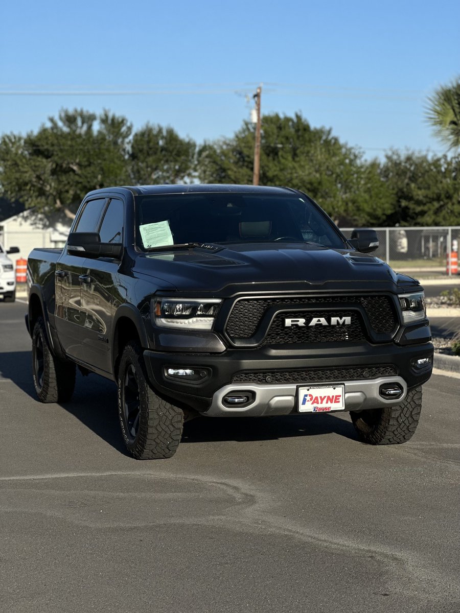 payne_edinburg's tweet photo. Discover the perfect match for your driving dreams at Payne Edinburg Chrysler Dodge Jeep RAM!

Feast your eyes on gems like the rugged RAM 1500 Rebel.

Your journey to excellence begins here – come and experience it today!

#PreOwnedVehicles #RAM1500Rebel #PayneEdinburg https://t.co/tCXGHlmvxq