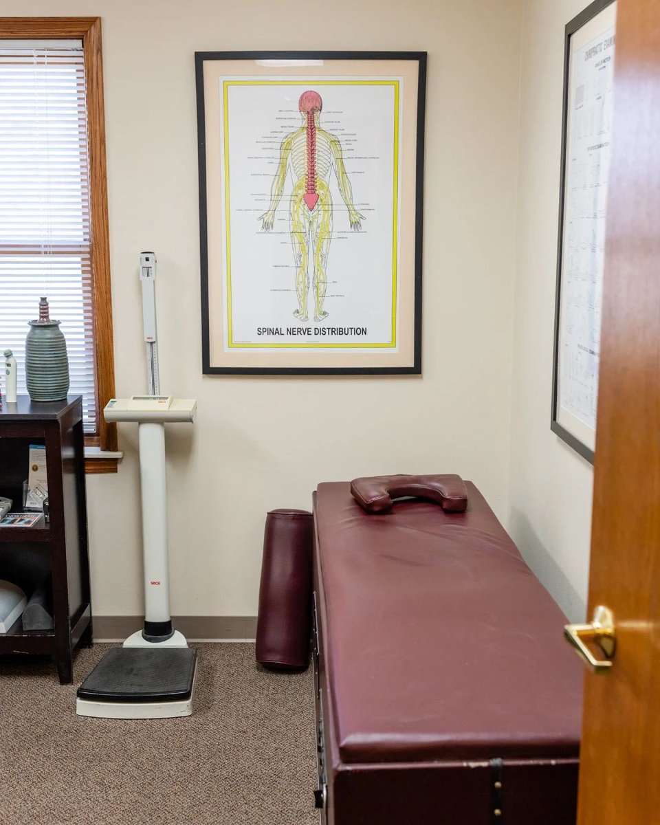 WunderlichChiro's tweet photo. Take advantage of our 1/2 off first visit special and discover the benefits of chiropractic care at an unbeatable price! Don't miss out on this incredible offer. 

https://t.co/opBqJ6GEzN https://t.co/hNWECPtrdq