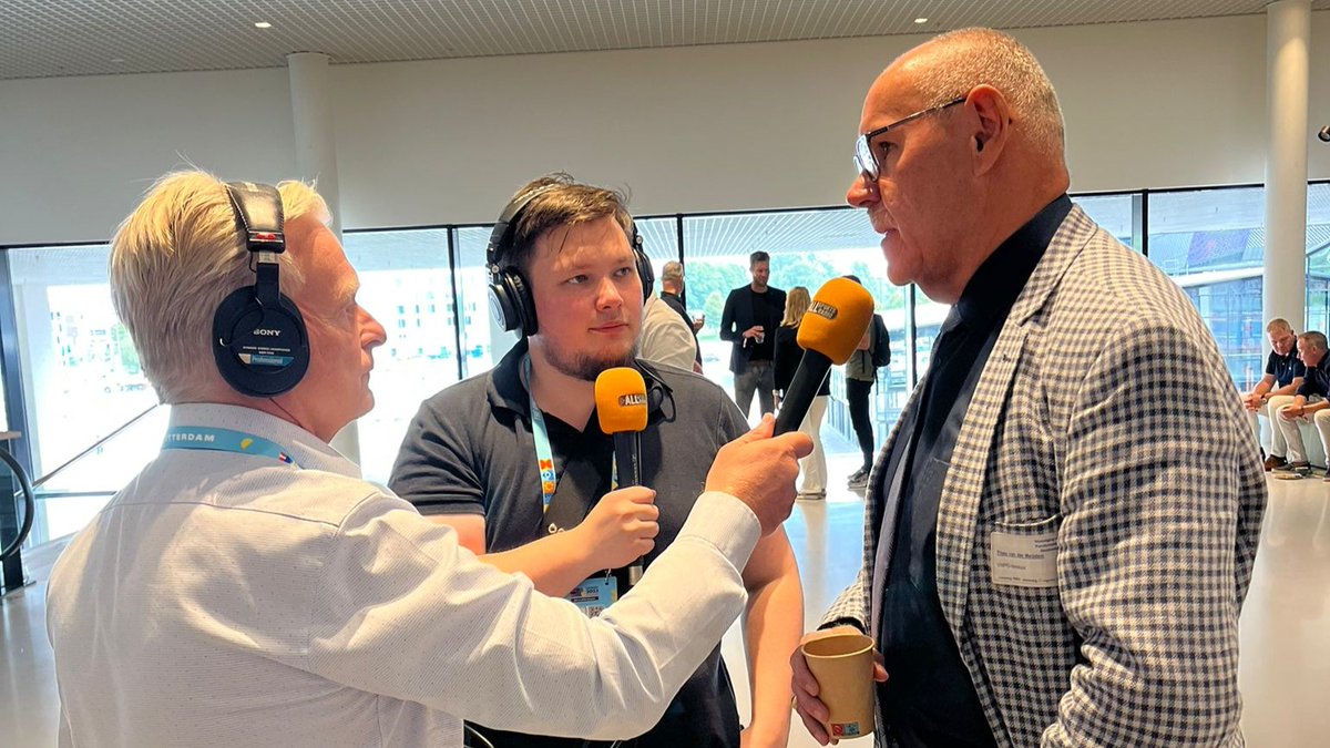 ALLsportsradio (@sportsradionl) on Twitter photo Vanmiddag <a href="/UniekSporten/">Uniek Sporten</a> Vandaag gemist? <a href="/RDenneman/">Robert Denneman</a> en <a href="/NikeBoor/">Nike Boor</a> waren live in <a href="/rotterdamahoy/">Rotterdam Ahoy</a> bij de <a href="/EuroParaChamps/">European Para Championships</a>. Tijdens de uitzending o.m. <a href="/ORGCON/">Eric Kersten</a> van <a href="/TeamTOCNL/">TeamTOC</a>, <a href="/Bovano/">Bob van Oosterhout</a> en de oprichters en bestuursleden van de NVPD. allsportsradio.nl/artikel/3446/uโฆ <a href="/fondsGsport/">Fonds Gehandicaptensport</a> @parawatcher Vanmiddag <a href="/UniekSporten/">Uniek Sporten</a> Vandaag gemist? <a href="/RDenneman/">Robert Denneman</a> en <a href="/NikeBoor/">Nike Boor</a> waren live in <a href="/rotterdamahoy/">Rotterdam Ahoy</a> bij de <a href="/EuroParaChamps/">European Para Championships</a>. Tijdens de uitzending o.m. <a href="/ORGCON/">Eric Kersten</a> van <a href="/TeamTOCNL/">TeamTOC</a>, <a href="/Bovano/">Bob van Oosterhout</a> en de oprichters en bestuursleden van de NVPD. allsportsradio.nl/artikel/3446/uโฆ <a href="/fondsGsport/">Fonds Gehandicaptensport</a> @parawatcher