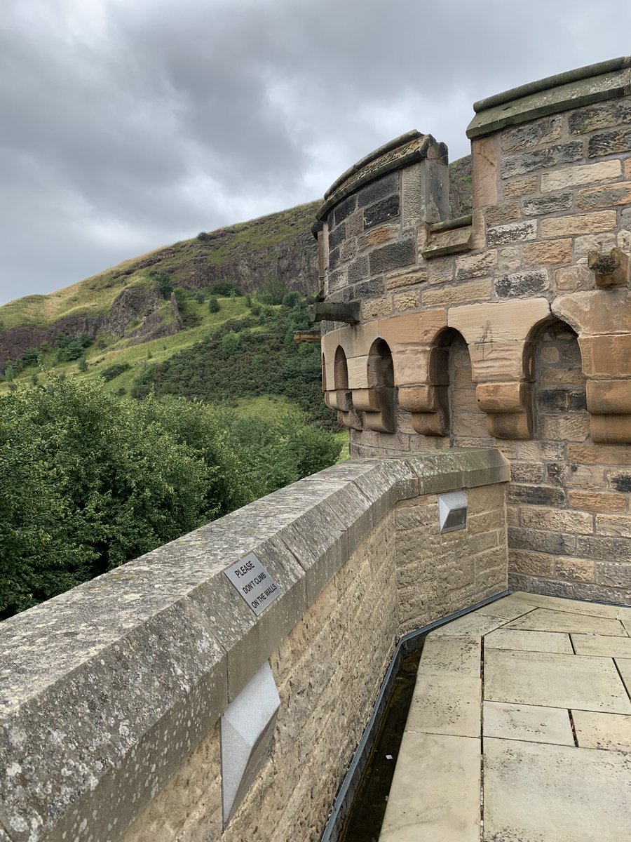 lucynorris1's tweet image. Salisbury Crags from Dynamic Earth #holyrood