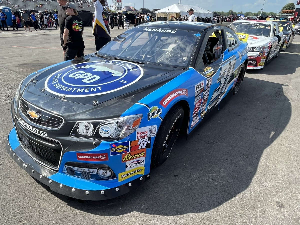 MichaelKleinVA's tweet image. I do still have the chance to compete in the ARCA Menards Series events at Salem Speedway and Toledo Speedway but we’re still short on funding. We will be doing a fan car for this event, register at @OpenFender to make contributions!

openfender.com/fundraisings/a…