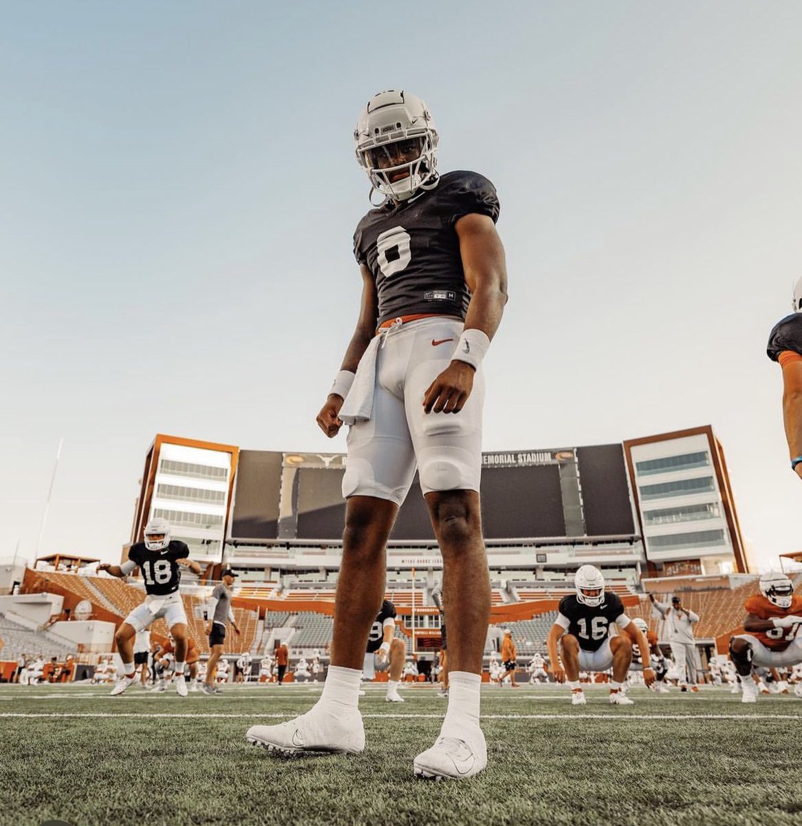 VanillaGorilla2023 🏴‍☠️ tweet media