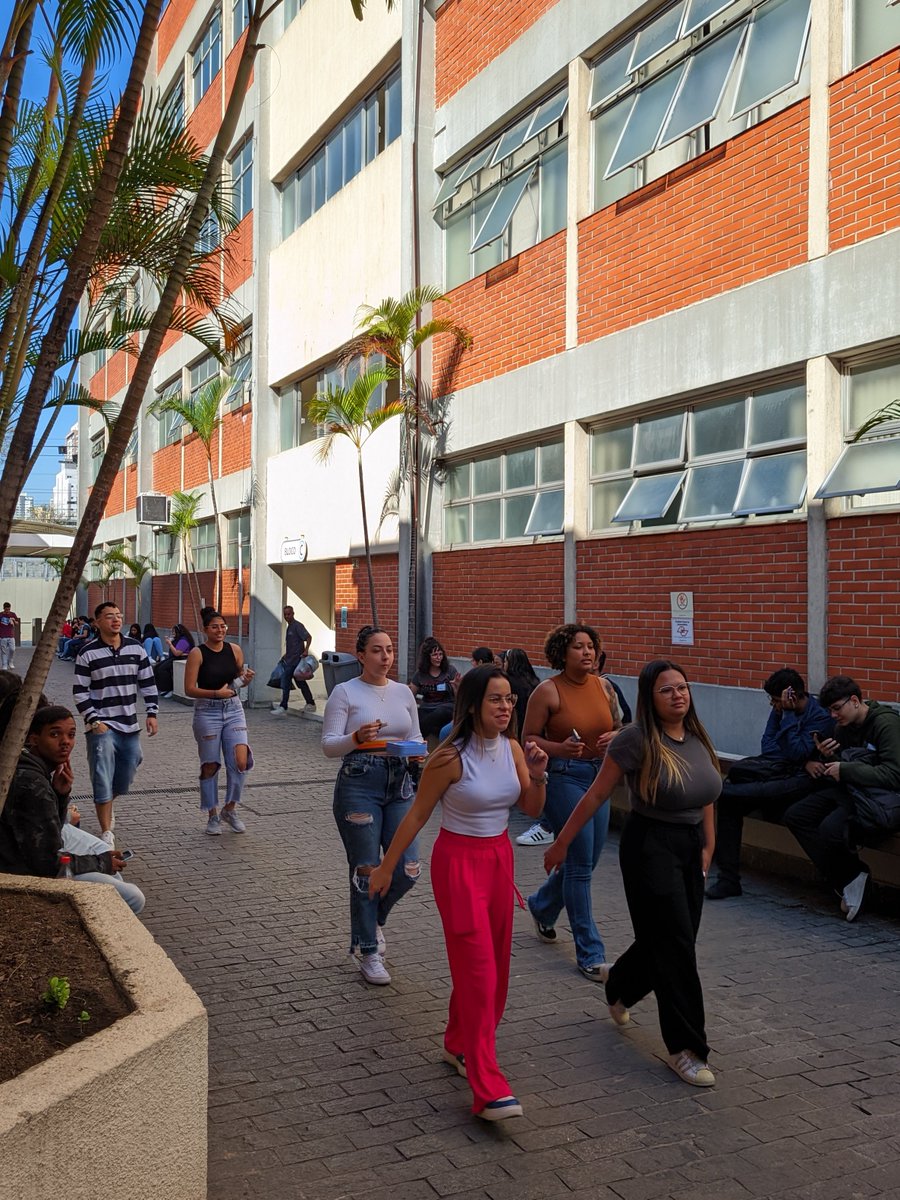 UNICIDonline's tweet photo. AH, MEUS ALUNOS! π«Ά
Se liga nesse clique da hora do intervalo. A manhΓ£ de hoje foi agitada! π
Me sinto feliz e completa com meu campus movimentado. Tenho certeza que esse semestre serΓ‘ incrΓvel! π₯°
Estamos juntos, galera! π
#unicid #faculdade #tatuape https://t.co/NarrSwGG8k