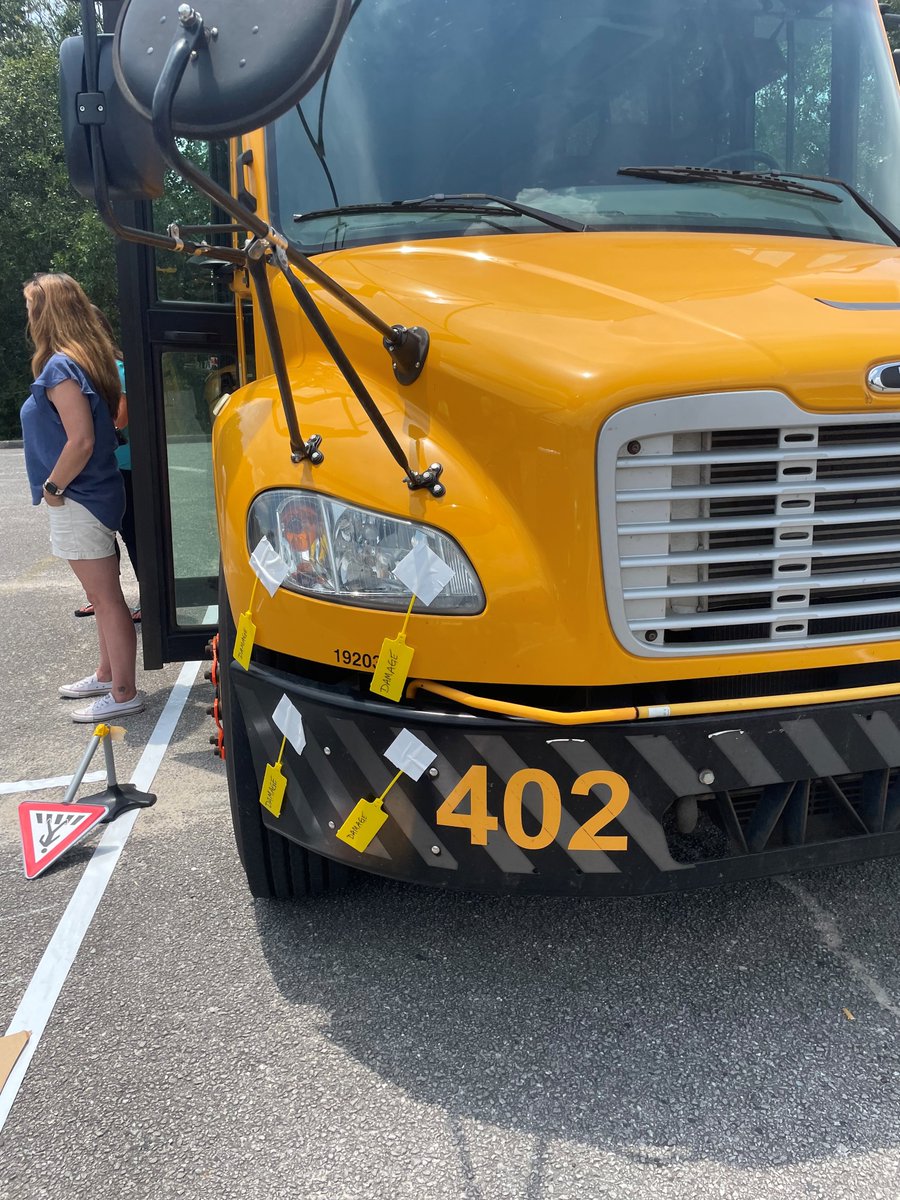 RideSTBus's tweet photo. Our #SantaRosaFL Team recently simulated an accident scene to promote team member responsibility, #employeesafety, and legal compliance.
#STAFamily #studentsafety #schoolbussafety #busdrivertraining #schoolbustraining #safetytraining #studenttransportation #schoolbuscontractor https://t.co/QLcg0qY7fb