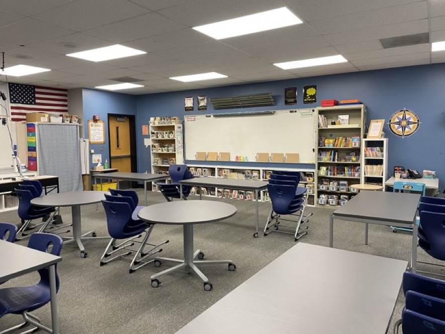 WELCOME NEW 6TH GRADE FAMILIES!   We are ready for a great new year!    
Website: fosterberger.weebly.com     
Meet Your Teacher: docs.google.com/presentation/d…
Teammate:
<a href="/MrFosterSMS/">Lucas Foster</a>