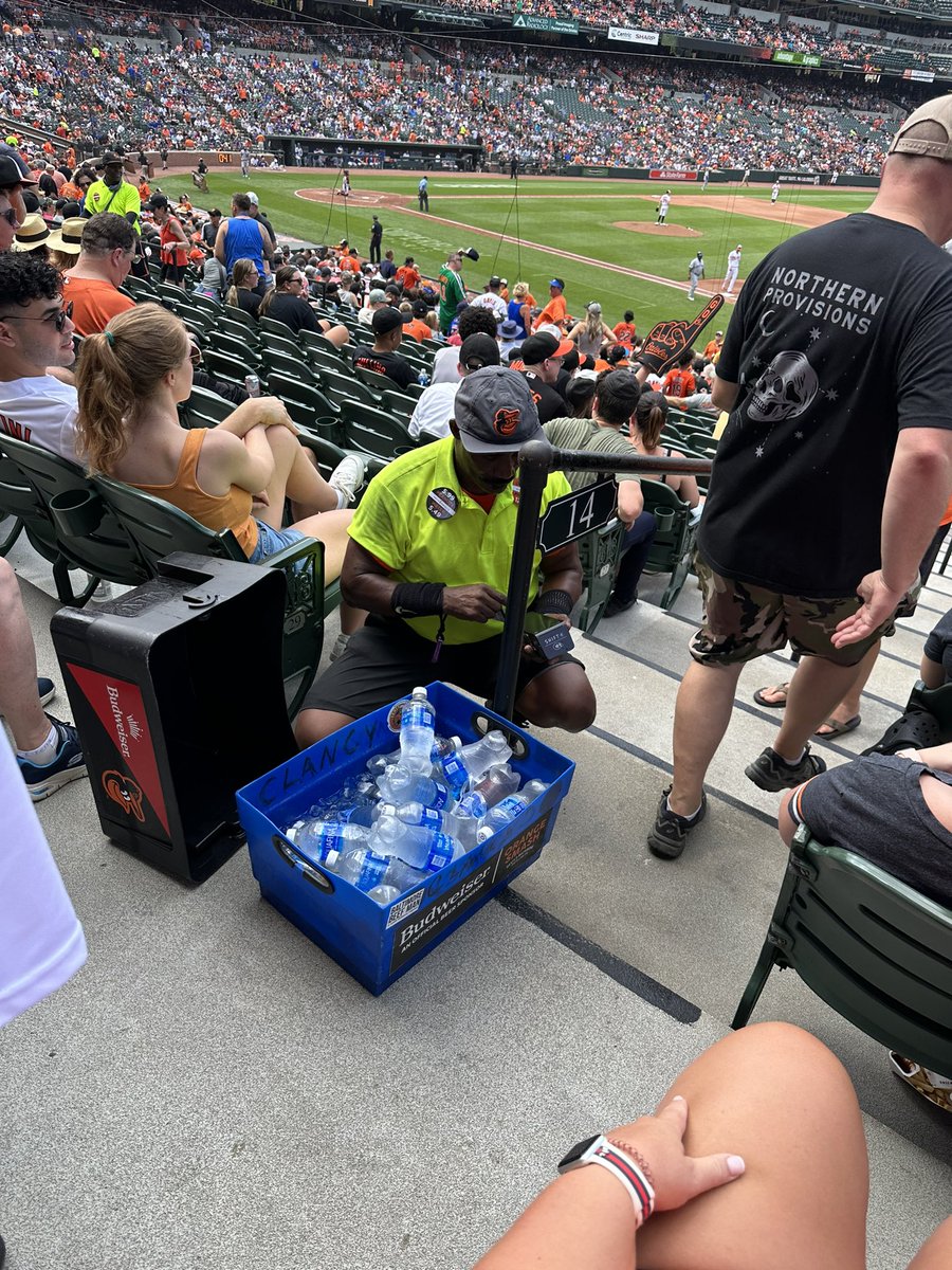 Baltimore legend Clancy (serving ice cold beer for more than 45 years!) using @Shift4 #skytab to power #CamdenYards. Go Os!