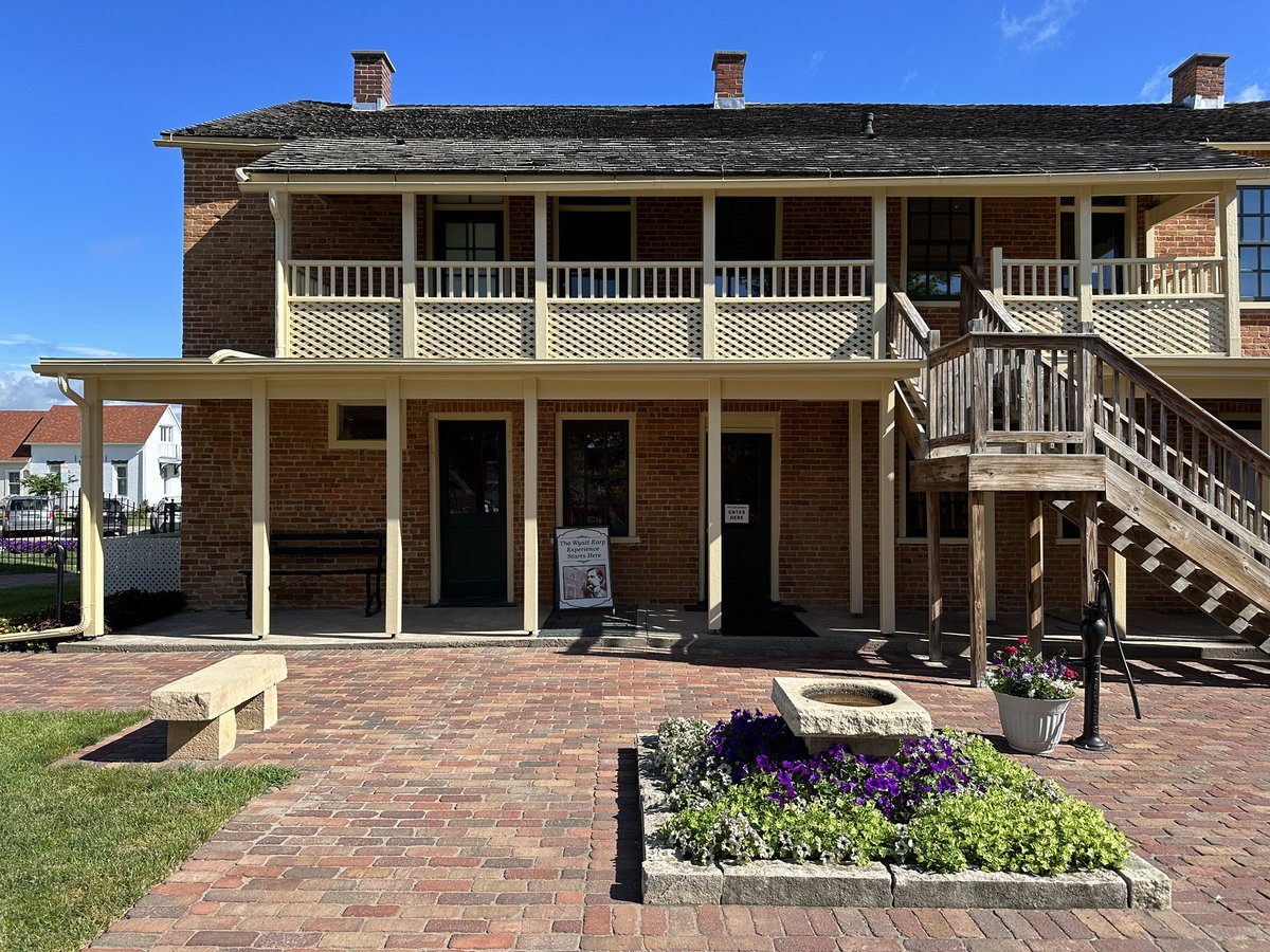 The boyhood home of Wyatt Earp looks lovely in the sunshine today😍 Mark your calendars for Wyatt Earp Day on Saturday, September 23!