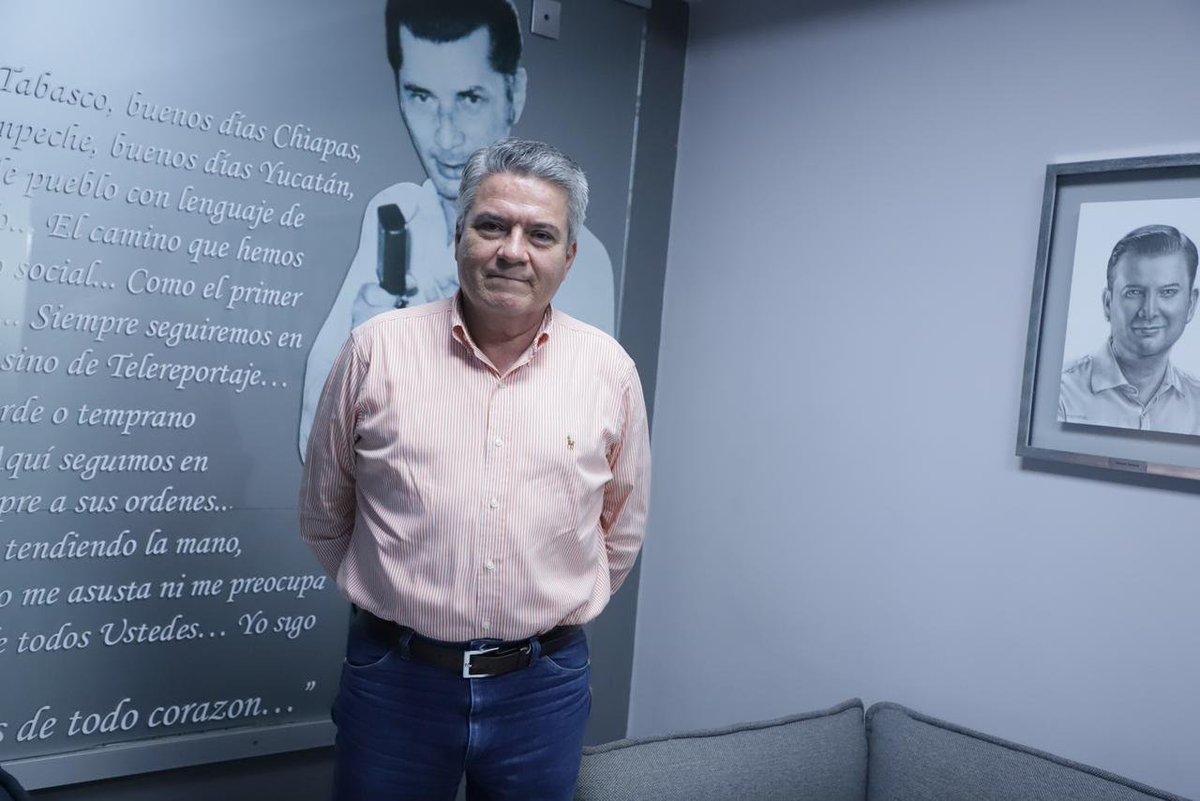 Este día en #Telereportaje 🎙️  se encuentra Pedro Palomeque (<a href="/PedroPalomequeC/">Pedro Palomeque Calzada</a>) dirigente estatal de Movimiento Ciudadano 

Sigue #LaEntrevista 

🔴 #YouTube youtu.be/cQ64_YF-ehY 
🔴 #FacebookLive facebook.com/xevtfm/videos/…