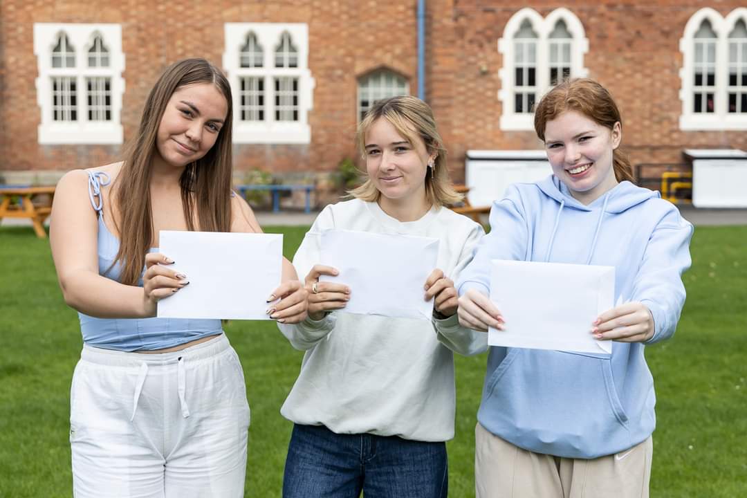 LSFDevDirector's tweet photo. Congratulations to #Classof2023 who have shown incredible courage and resilience over the last three years and have achieved amazing results in their A Levels. 👏

It has been an honour to see you grow academically, and personally. Welcome to the #Loughburians! #alumni https://t.co/zxjyleWfRw