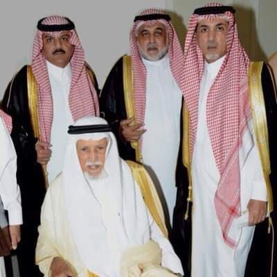 يتقدم 
رئيس مجلس إدارة الجمعية التعاونية لرعاية وتنمية الثروة الحيوانية بحائل 
وأعضاء المجلس ومساهمي ومنسوبي الجمعية بخالص العزاء وصادق المواساة لأبناء 
الشيخ علي بن محمد الجميعة -رحمه الله. 
والعائلة في وفاة الأخ زياد سائلين الله العلي 
القدير أن يتغمد الفقيد بواسع رحمته.