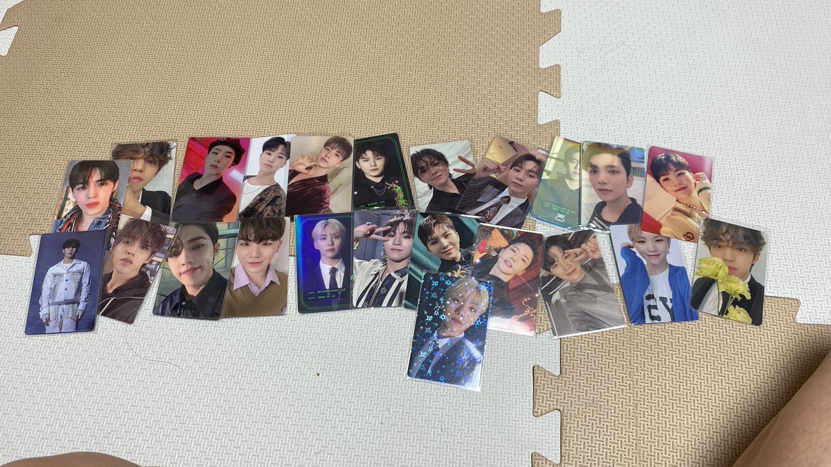 Zak_Rrrr's tweet photo. 세븐틴 에스쿱스 호시 우지 조슈아 승관 포카 일괄 양도합니다 일괄 3.0 https://t.co/M2zw85cFoy