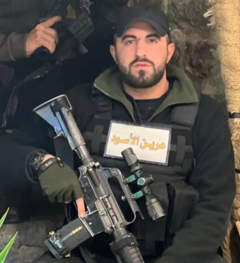 رحمَ اللهُ مقاتل لا يعرف سوى حماية الوطن وروحه لا تعرف سوى لغة المقاومة 🇵🇸🤍.

الحُسام✨