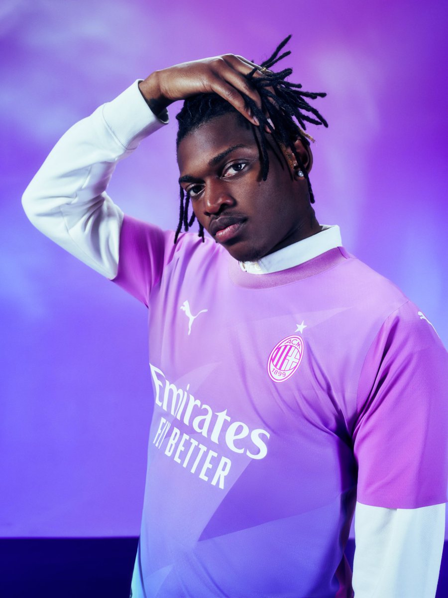 BestofLeao's tweet image. 🎁🟣 CONTEST NEW THIRD KIT 🟣🎁

Want to win the new kit of AC Milan ? 

- RT this tweet
- FOLLOW @BestofLeao and @LeMaillotDeFoot 
- COMMENT your size

Good luck ☘️