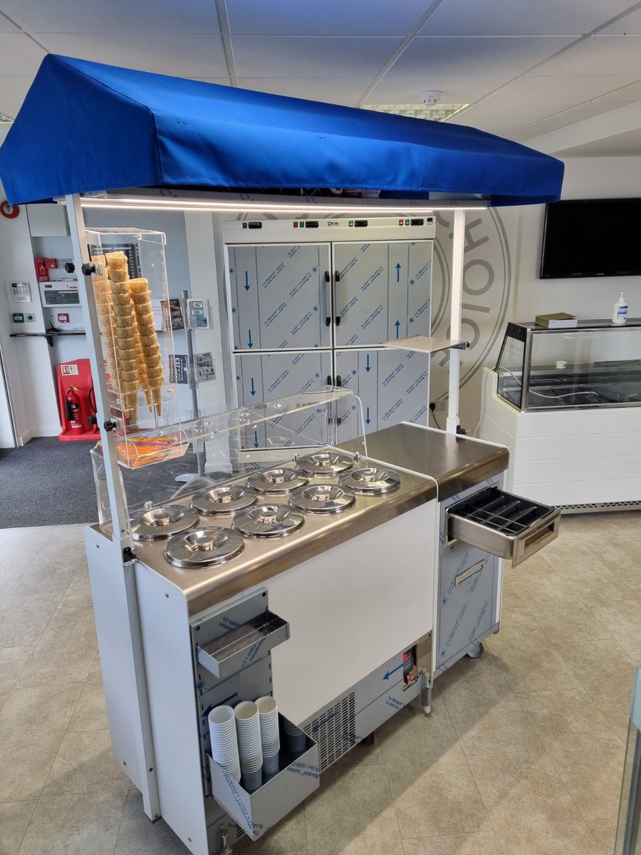 Perfect for a Pop-up! Have you seen our gelato/ice cream pozzetti cart? 8 x 7 litre pozzetti tins to serve from and refrigerated storage underneath for a further 8 x 7 litre tins. Lighting, lockable cash drawer and further ambient storage too. In stock now #icecream #pozzetti