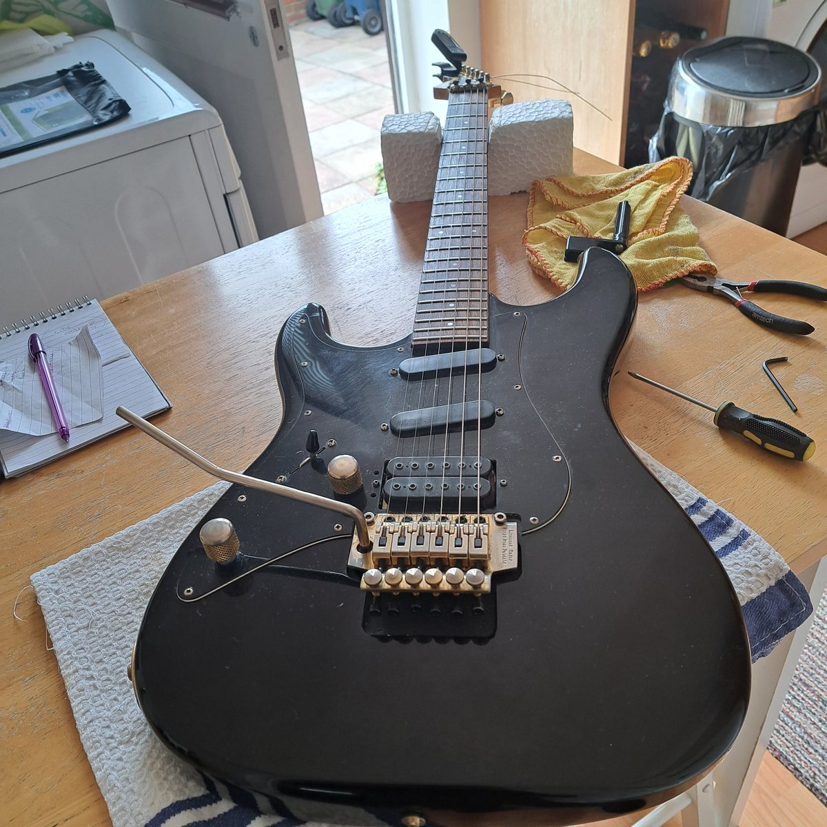 guitarsmiler's tweet image. It&apos;s that time again #StringChange