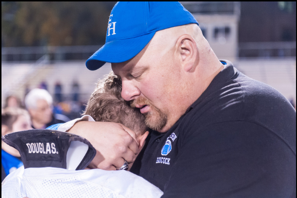 EHroyalfootball's tweet photo. 1 Day until football begins

We are 1 team and 1 family playing the #1 sport in the world.  It doesn't matter when you played or what number you wore, you are forever a Royal.  And if football teaches us anything, it is the impact that one man can have on our lives forever. https://t.co/nNUZVxpn95