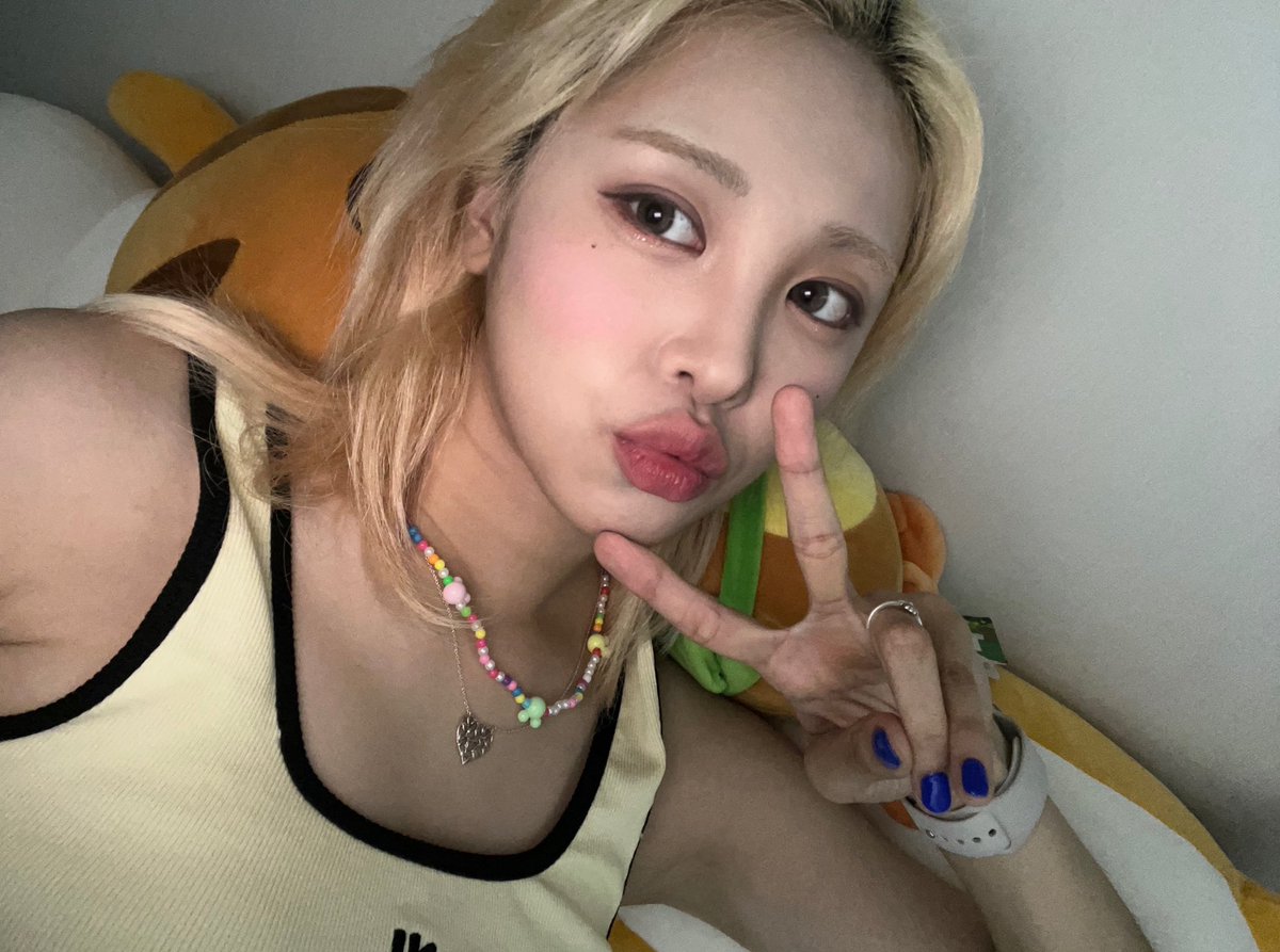 lolafile's tweet photo. 230817 SNS Update

ʚ #pixy #lola #픽시 #로라 @official_pixy ɞ https://t.co/G6sYnhJZ2S
