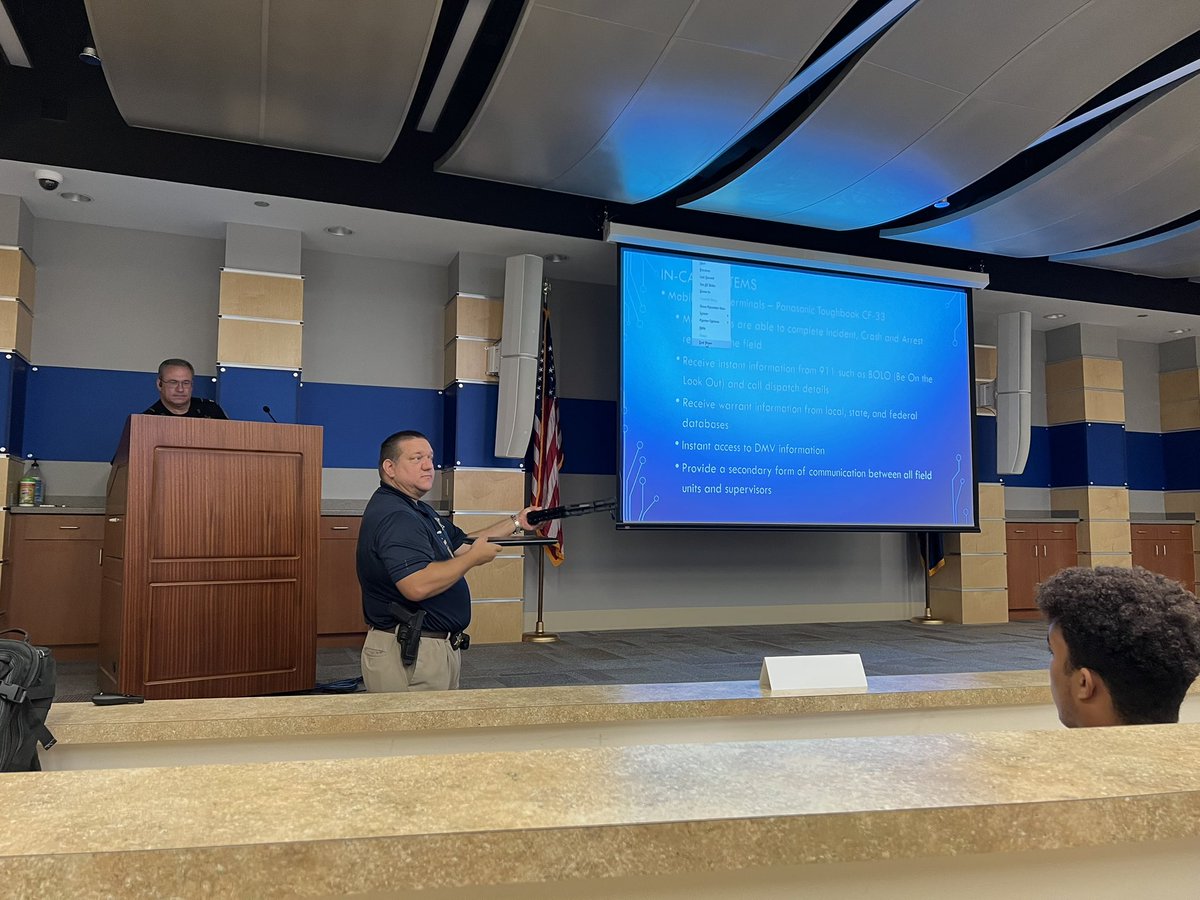 erinscpps's tweet image. So grateful for the amazing partnerships @SCPPS has with the @SCPSheriff. The Criminal Justice class facilitated by Capt. Whitney! Thank you to all team members for committing to providing this amazing opportunity for our students.