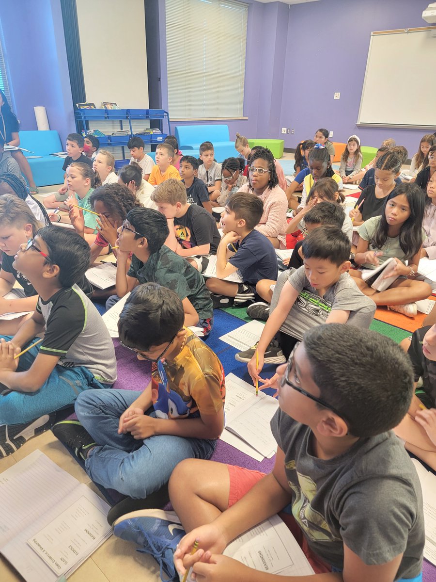 Mrs_JSexton's tweet image. Team work, makes the dream work. Co-creating success criteria for our Science CER&apos;s.@DLE_Lions 

#livelaughloveleonetti #hearourroar #justgoodteaching