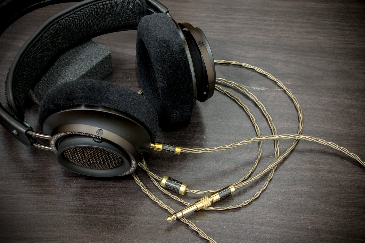 nirnbau's tweet image. 物超所值的線材，讓飛利浦X2HR的音場有更好的效果~