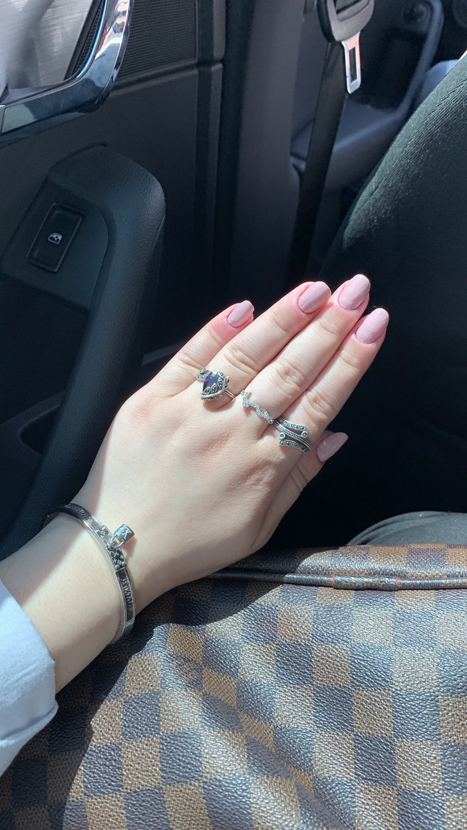 NansyNazer's tweet photo. كـونيـ شيـئاً يلـفتـ القـلبـ قـبل أن يـلـفتـ النـظـر🦋❤️""" https://t.co/NnqhBs6yvz