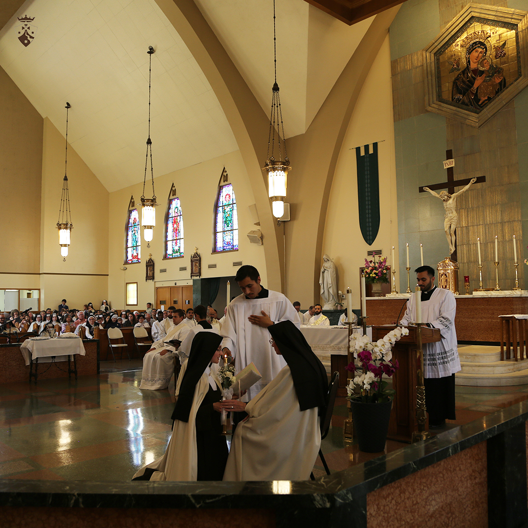 CarmelitesOCD's tweet photo. Praised be Jesus Christ! On July 16, 2023, we celebrated 4 of our sisters who professed their perpetual vows. We are so joyful in sharing these moments with you, our community, and we thank you for your prayers! #perpetualprofession #carmelitesistersocd https://t.co/tC8JJZ7twr